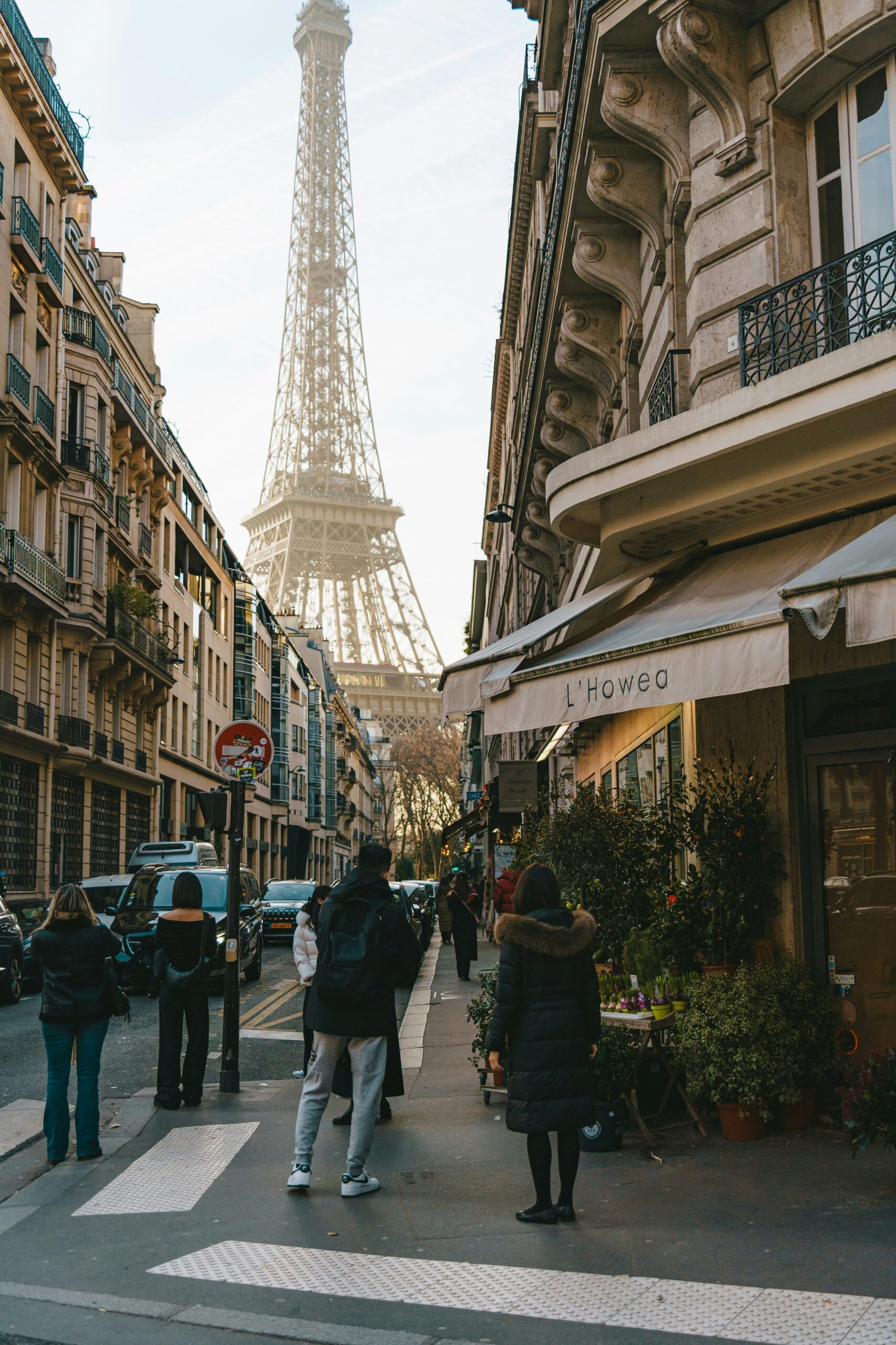 peace in Paris for digital workers and solo travelers