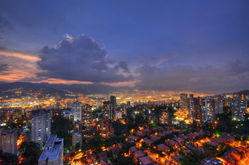 How to Become a Digital Nomad 2025 – Medellin Colombia
